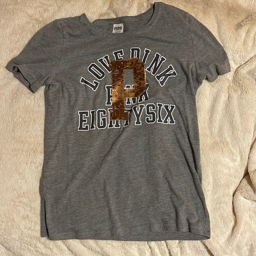 Tee shirt